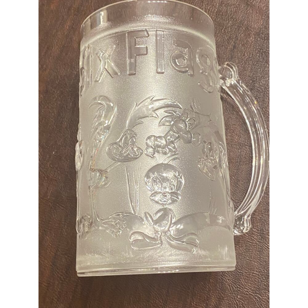 Vintage Six Flags Looney Tunes Frosted Mug Tweety Sylvester Road Runner Freezer‎